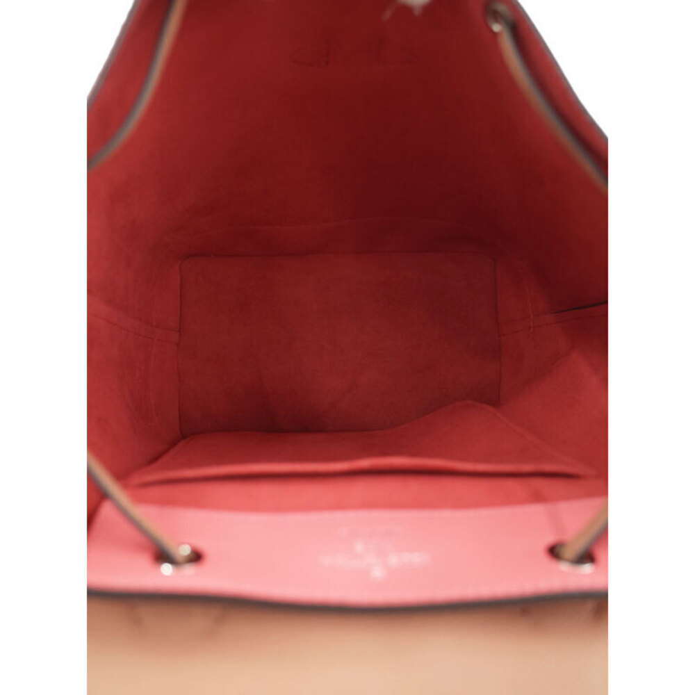 Louis Vuitton Lock Me Backpack - Picture 3 of 9